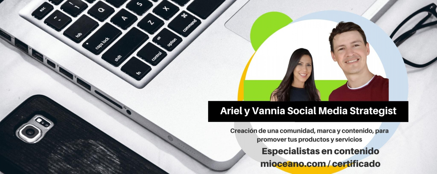 Ariel y Vannia - Social Media Strategist